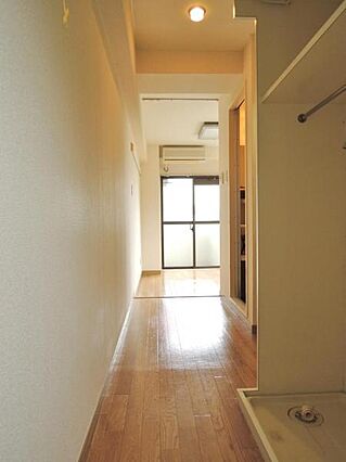室内写真は20...