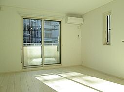 クラール御殿山 201 2階1LDKのリビング/ダイニング