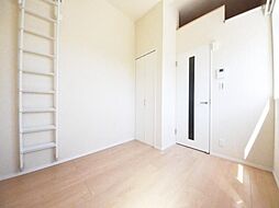 横浜市営地下鉄ブルーライン 上大岡駅 徒歩9分の賃貸アパート 1階1Kのリビング/ダイニング