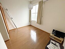 横浜市営地下鉄ブルーライン 上大岡駅 徒歩8分の賃貸アパート 2階1Kのリビング/ダイニング