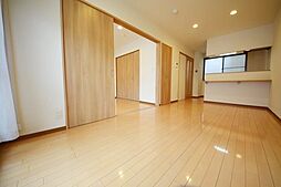 埼玉高速鉄道 鳩ヶ谷駅 徒歩15分の賃貸マンション 3階1LDKのリビング/ダイニング