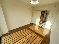 多摩都市モノレール 桜街道駅 徒歩3分の賃貸マンション 4階ワンルームのリビング/ダイニング