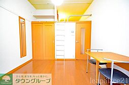 多摩都市モノレール 桜街道駅 徒歩20分の賃貸マンション 1階1Kのリビング/ダイニング