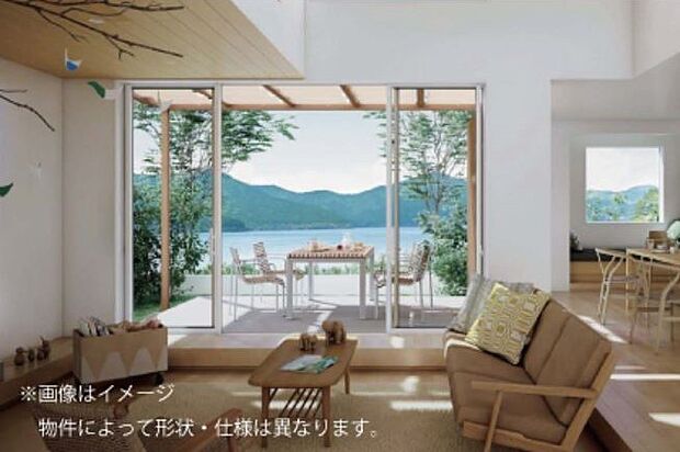 ハイサッシ：天井をより高く感じる開放感と高級感を兼ね備えた天井いっぱいまでの窓。※画像はイメージです　