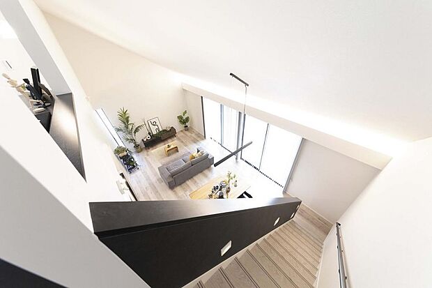 【加茂モデル】家族の成長に合わせて、空間が最適化される空間設計。省エネ・創エネでエネルギー収支 「ゼロ」を目指した住宅です。