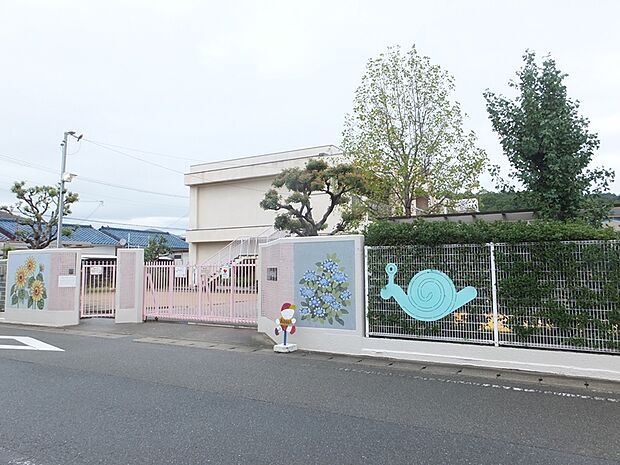 勝原幼稚園　約1350ｍ
