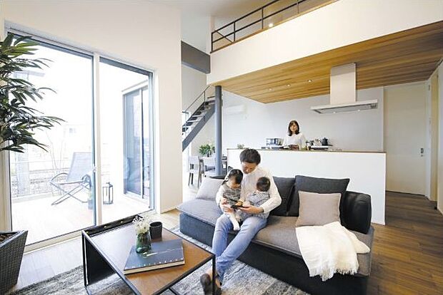 【苫編モデル】約20帖のLDK。ワンフロアの特性を生かした使い勝手の良い動線は是非ご参考ください。