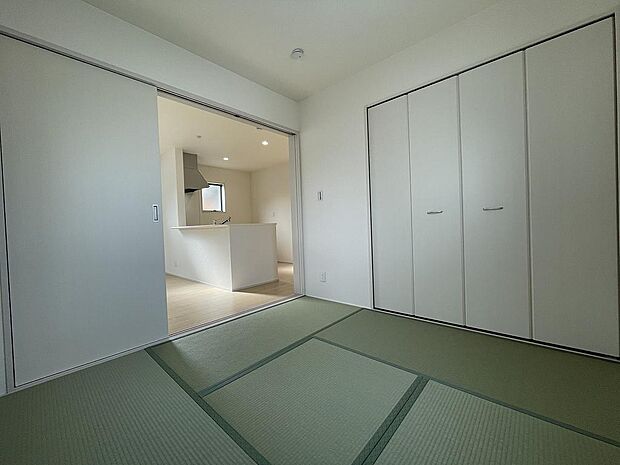 4.5帖の和室は、来客時にも便利です。