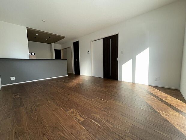 16帖のLDK。家族でゆっくり過ごせます。