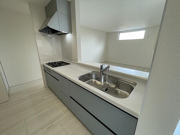 カウンターキッチンなので、家族と会話しながらお料理が楽しめます。