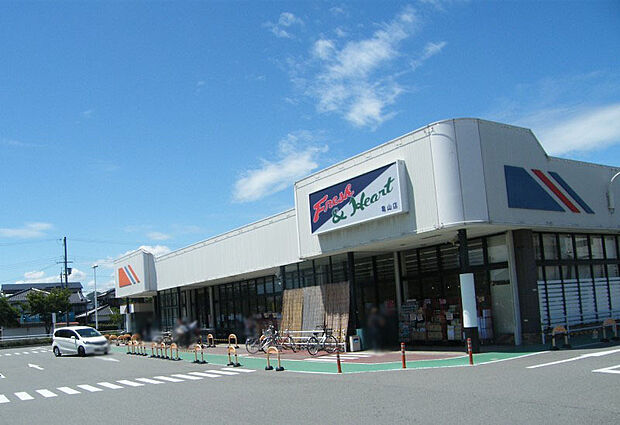 マルアイ亀山店 約750m(徒歩10分)