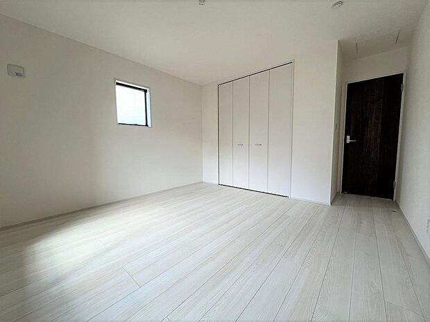 南側に窓があるので、日当たり良好です。