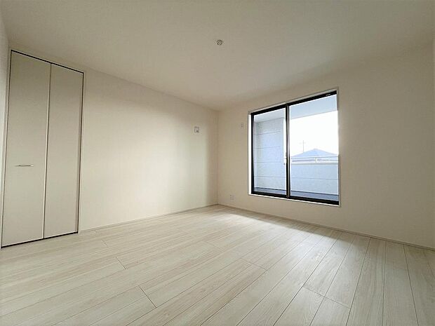 南側に窓があるので、日当たり良好です。