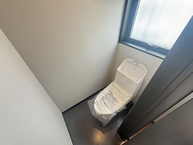 1階と2階にあるので、家族と使用する時間が重なっても安心です。