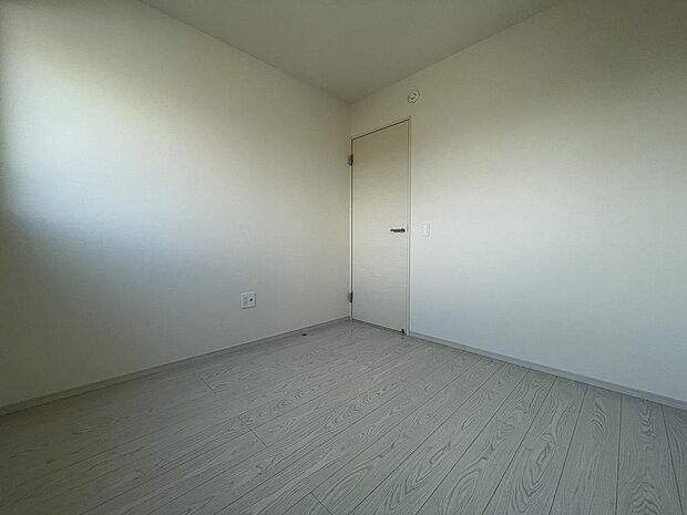 洋室4.5帖　来客時に便利なお部屋です。