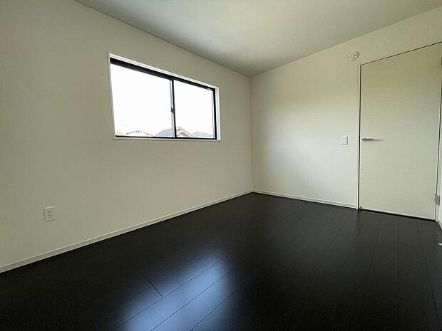 洋室5.2帖 子供部屋や来客時にも使いやすいお部屋です。