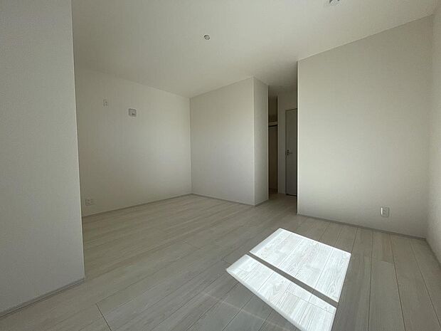 WIC付きで、室内スッキリ片付きます。