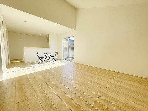 18.5帖のLDK。家族でゆっくり過ごせます。