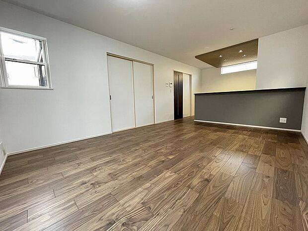 16帖のLDK。家族でゆっくり過ごせます。