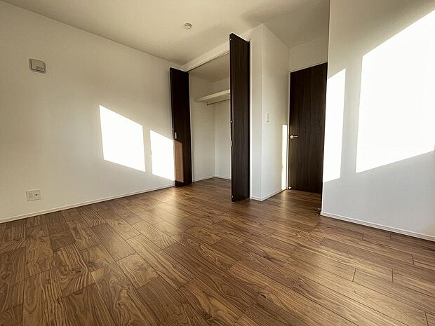 6.5帖 クローゼット付きで、室内スッキリ片付きます。