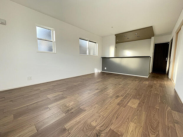 16帖のLDK。家族でゆっくり過ごせます。