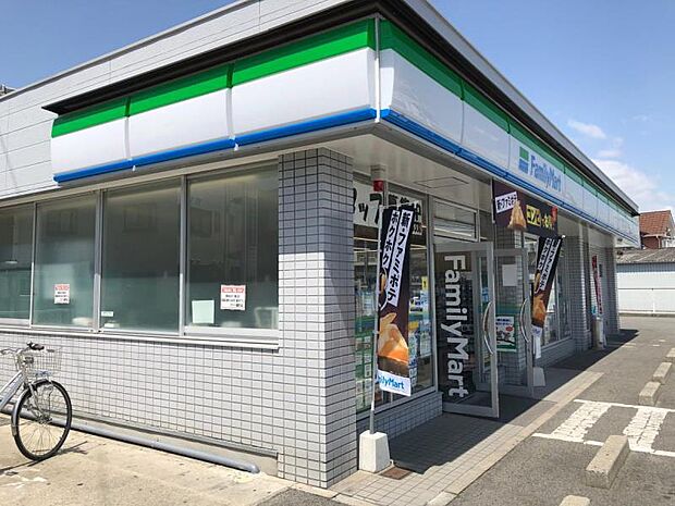 ファミリーマート姫路網干店 約780m(徒歩10分)