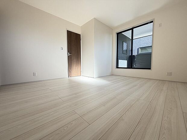 WIC付きで、室内スッキリ片付きます。