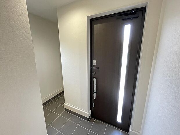 シューズクロークがあるので、玄関周りがスッキリとお片付け可能。