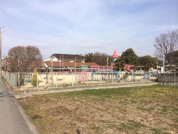 斑鳩幼稚園 約560m(徒歩7分)