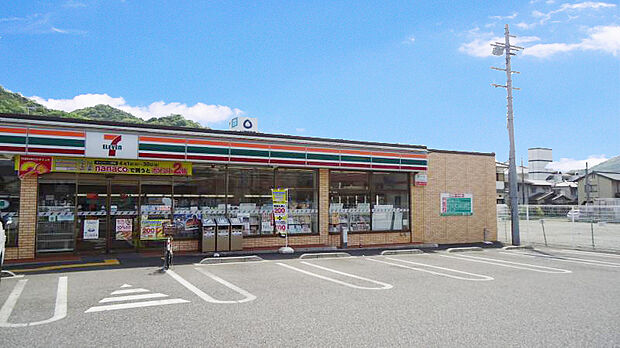 セブンイレブン姫路青山4丁目店 約890m(徒歩12分)