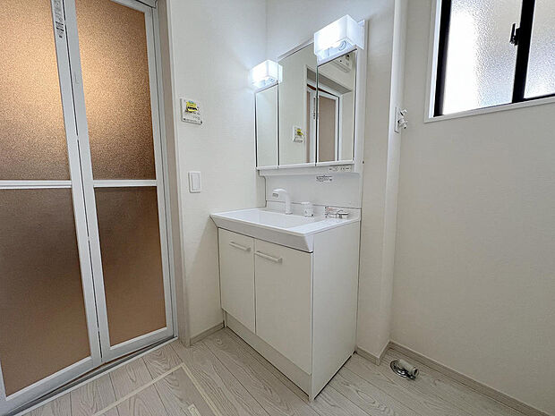 洗面化粧台(同社施工例)