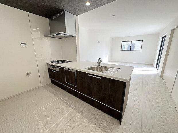 システムキッチン（同社施工例）