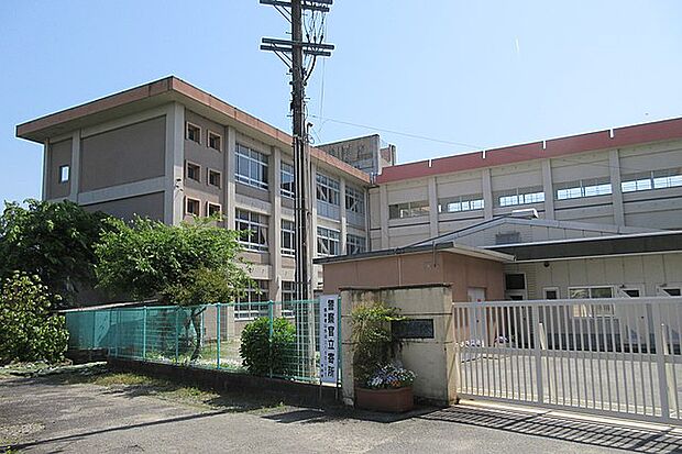 姫路市立花田小学校 約120m(徒歩2分)