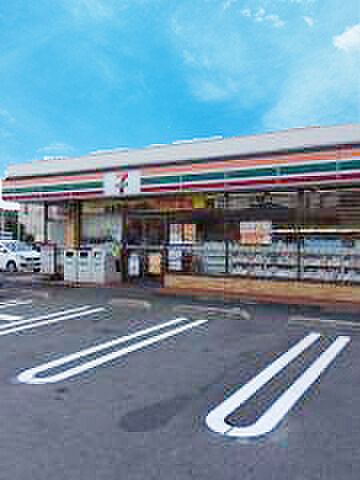 セブンイレブン姫路天神2丁目店　約1020ｍ(徒歩13分)