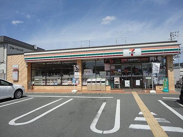 セブンイレブン姫路田寺7丁目店 約1080m(徒歩14分)