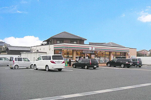 セブンイレブン姫路兼田店 約950m