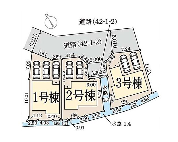 2号棟。並列2台駐車可能です。
