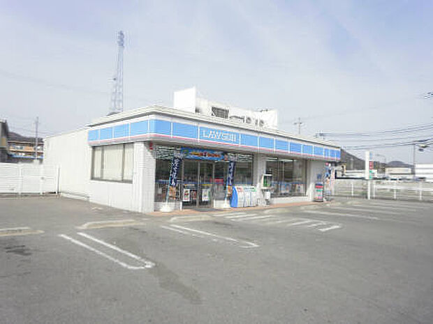 ローソン姫路花田小川店　約350ｍ（徒歩5分）