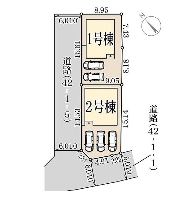 2号棟。並列3台駐車可能です。