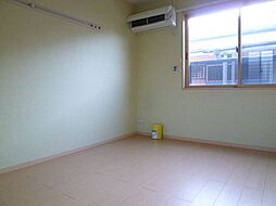 ドルフクレセント参番館 201 2階1Kのリビング/ダイニング