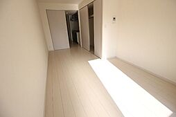 リブリ・ヴォルぺ 106 1階1Kのリビング/ダイニング