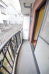 メゾン市川 304 3階1Kのリビング/ダイニング