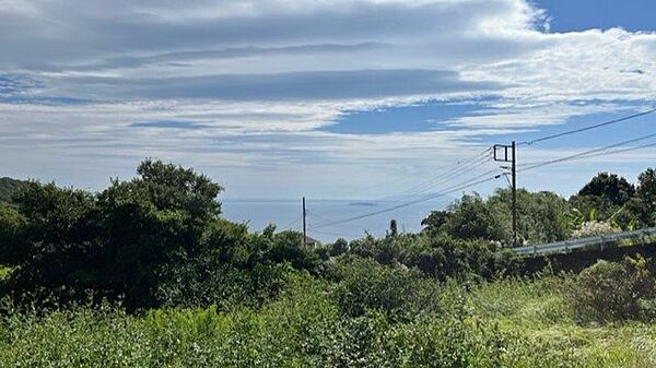 眺望：海の青と山の緑が素晴らしく、自然を存分に感じます。