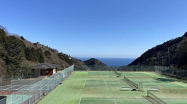 熱海自然郷別荘地内テニスコート