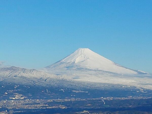 【売主様提供写真】天気の良い日の富士山です。