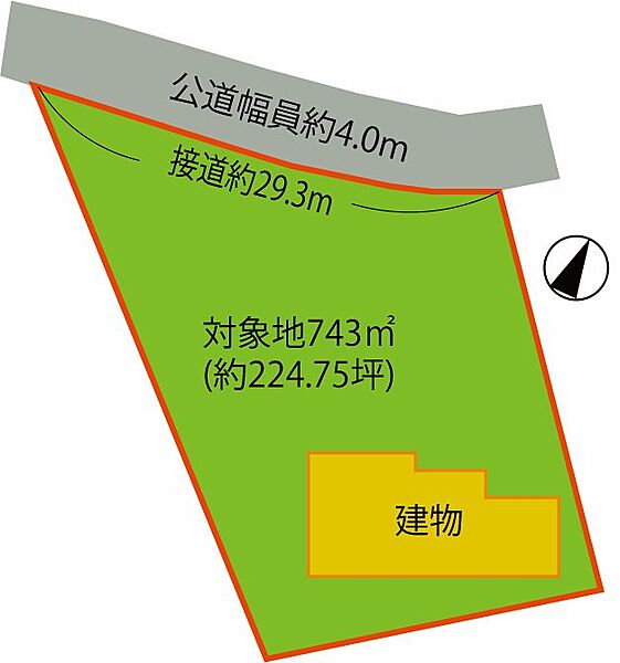 配置図：前面道路沿いに駐車スペースがあります。