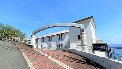 外観：海を見下ろす高台から望むダイナミックビュー、ケアリゾート熱海から壱番館住戸をご紹介です。