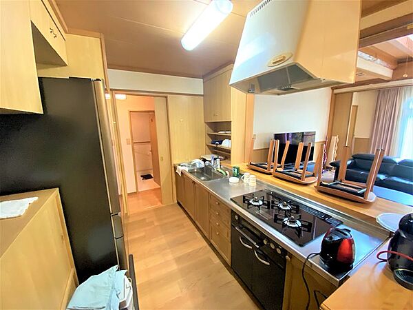 【Kitchen】カウンター付キッチン。