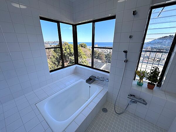 【浴室】4階浴室です。