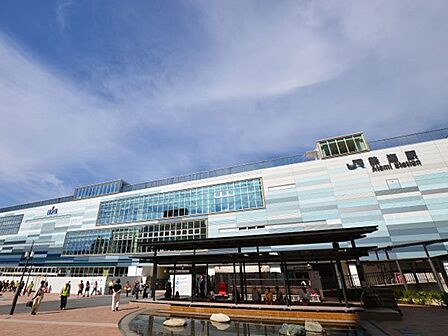 【アクセス】熱海駅徒歩約17分、来宮駅徒歩約12分と利便性にも恵まれます。